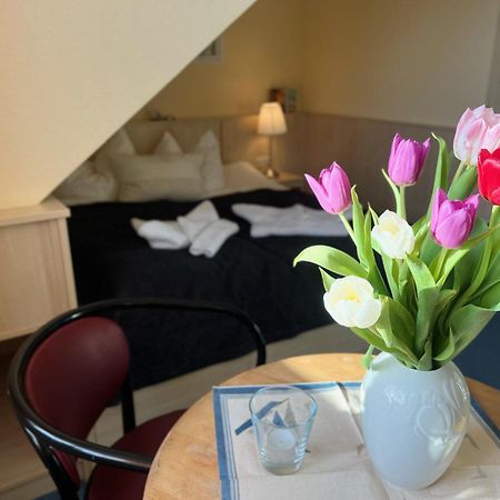 Hotel-Pension Zur Mole Wiek auf Rügen Dış mekan fotoğraf