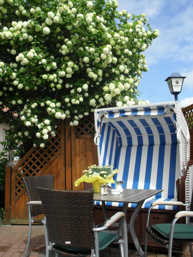 Hotel-Pension Zur Mole Wiek auf Rügen Dış mekan fotoğraf