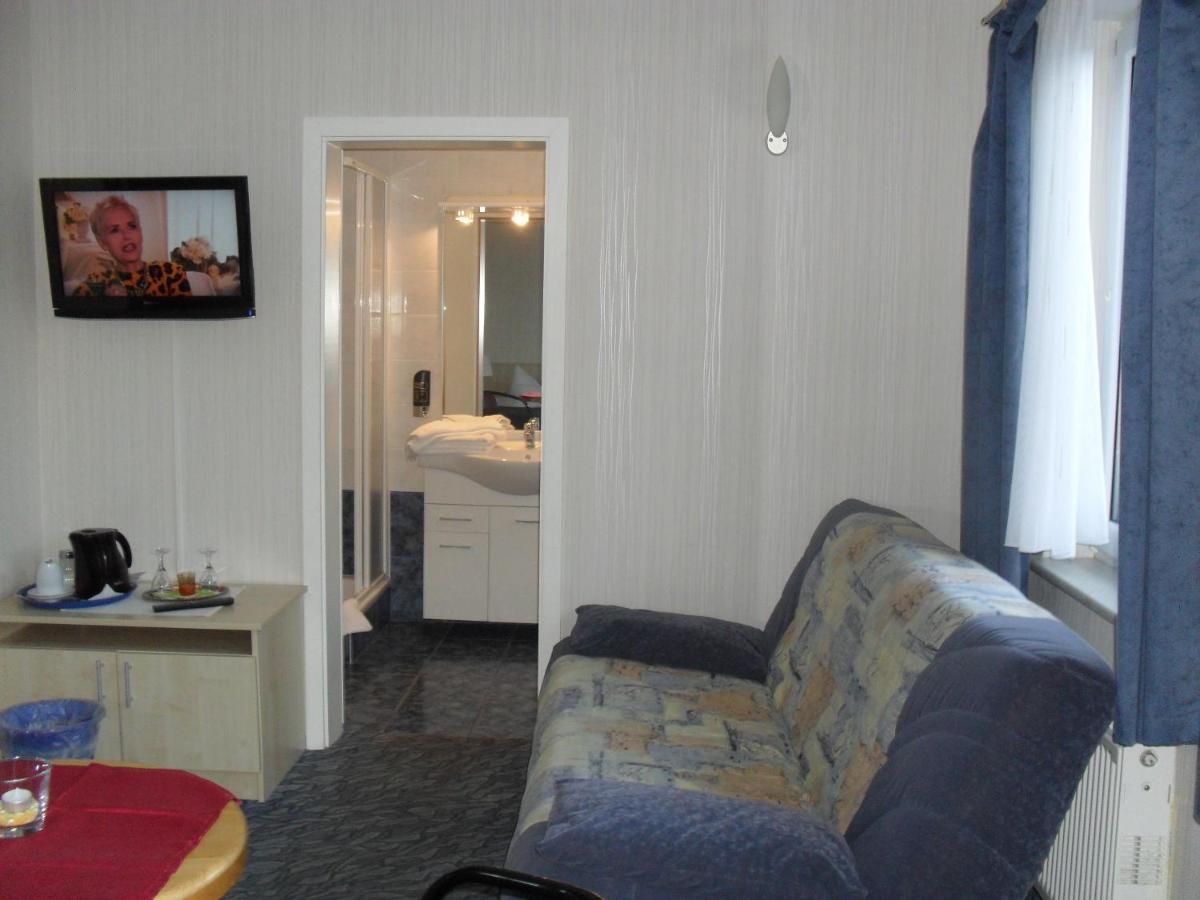 Hotel-Pension Zur Mole Wiek auf Rügen Dış mekan fotoğraf